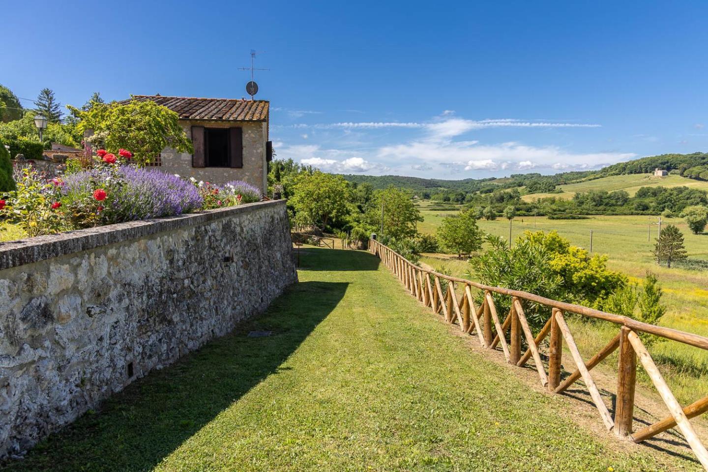 Appartement Il Fienile Dei Cardinali à Colle Val D'Elsa Extérieur photo